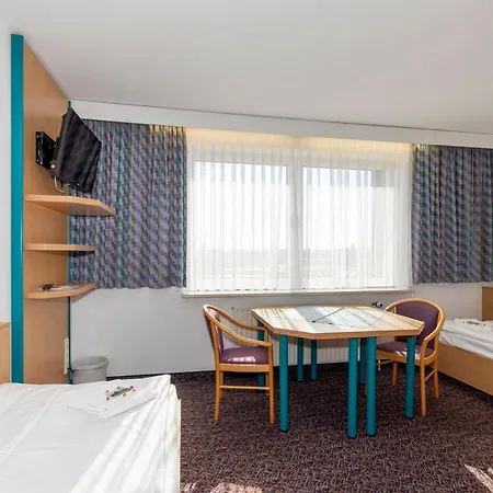 Gaestehaus Im Haus Des Kfz-gewerbes Hostel