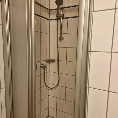 Gaestehaus Im Haus Des Kfz-gewerbes Drážďany